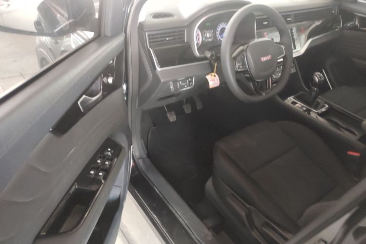 中国重汽VGV VGV U70 2020款 1.5T 手动舒适版 7座中控内饰7003