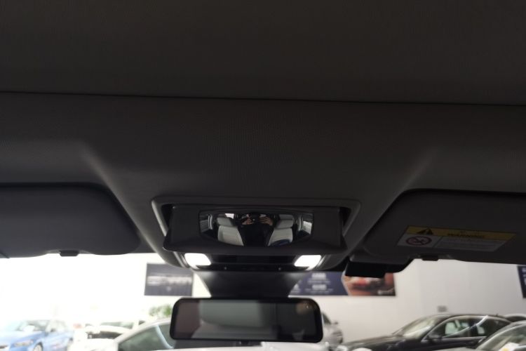 本田CR-V新能源 2023款 2.0L e:PHEV 领耀版中控内饰22