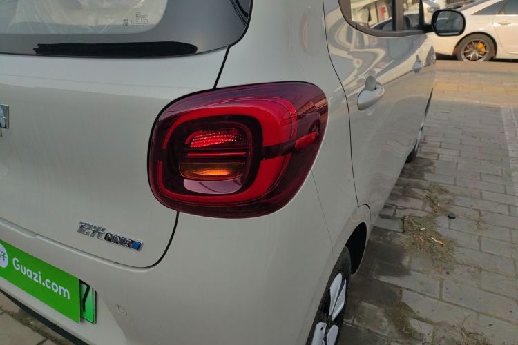 五菱汽车 宏光MINIEV 2025款 四门版 进阶款车身外观9