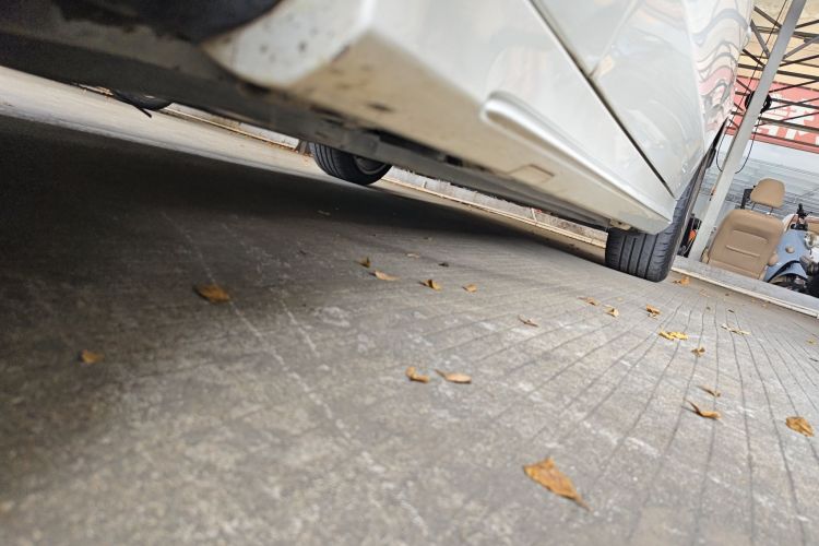 奔驰C级(进口) 2020款 改款 C 260 旅行轿车局部细节9002