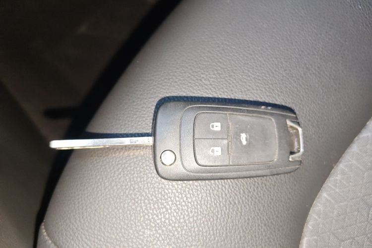 雪佛兰 科沃兹 2019款 320 自动欣悦版中控内饰7001