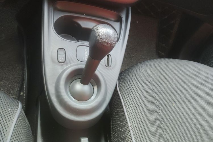 smart forfour 2018款 1.0L 52千瓦灵动版局部细节18