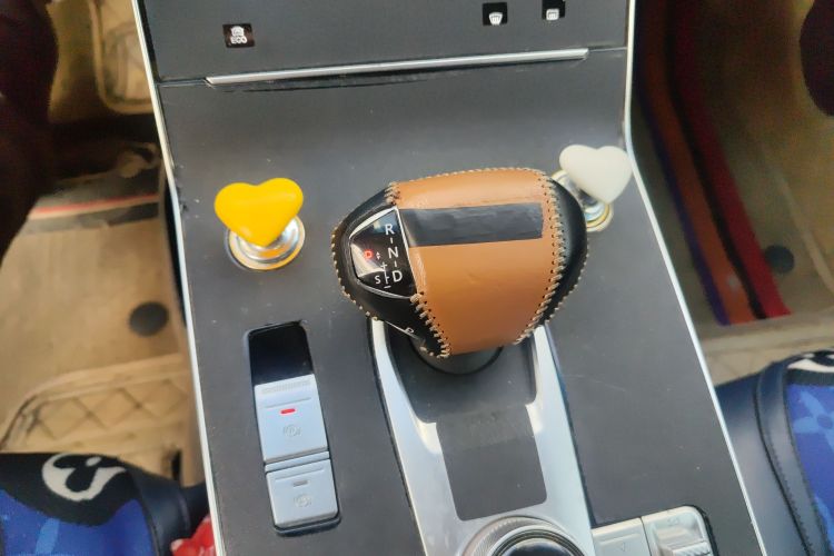 北京汽车 北京X7 2020款 1.5TD DCT致领版中控内饰18