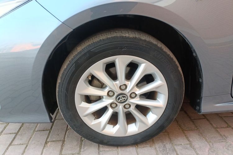 丰田 卡罗拉 2019款 双擎 1.8L E-CVT旗舰版车身外观6007