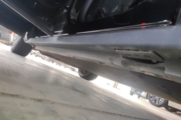 红旗E-HS9 2021款 460km 旗享版 六座局部细节9002