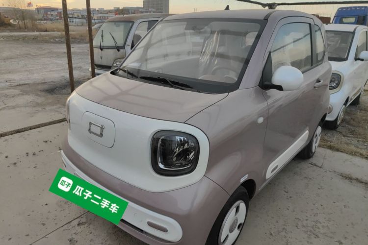 奔腾小马 2026款 222km 萌趣马 Plus车身外观1