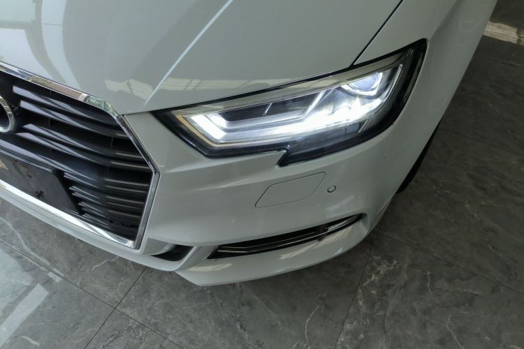 奥迪A3 2018款 30周年年型 Limousine 40 TFSI 运动型局部细节36