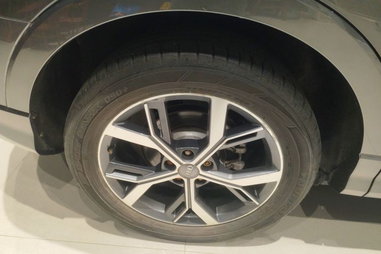 奥迪Q3 Sportback 2020款 40 TFSI 时尚型车身外观6008