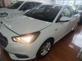 别克 凯越 2018款 15N CVT豪华型