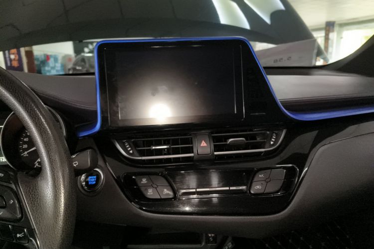 丰田C-HR 2018款 2.0L 领先特别版 国V中控内饰16