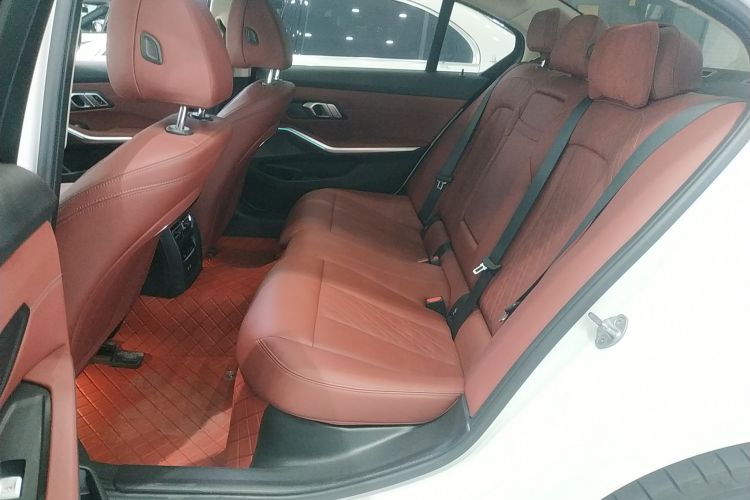 宝马i3 2024款 eDrive 40 L 曜夜套装中控内饰21