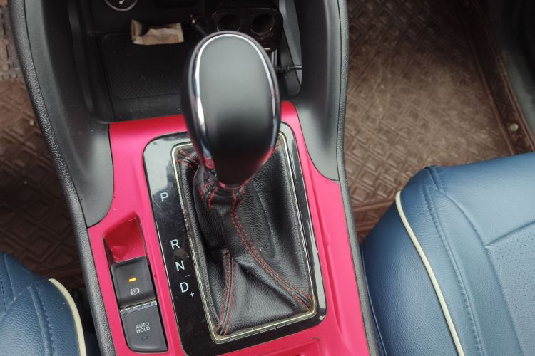 长安CS75 2016款 1.8T 自动精英型 国V中控内饰18