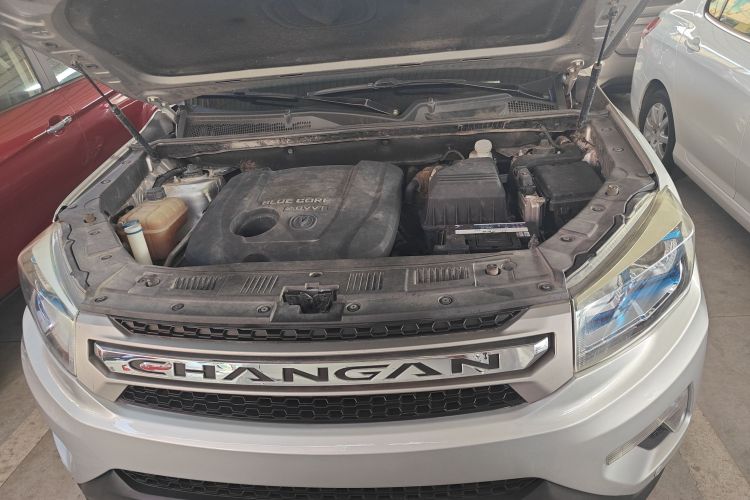 长安CS75 2014款 2.0L 手动豪华型 国V机舱底盘24