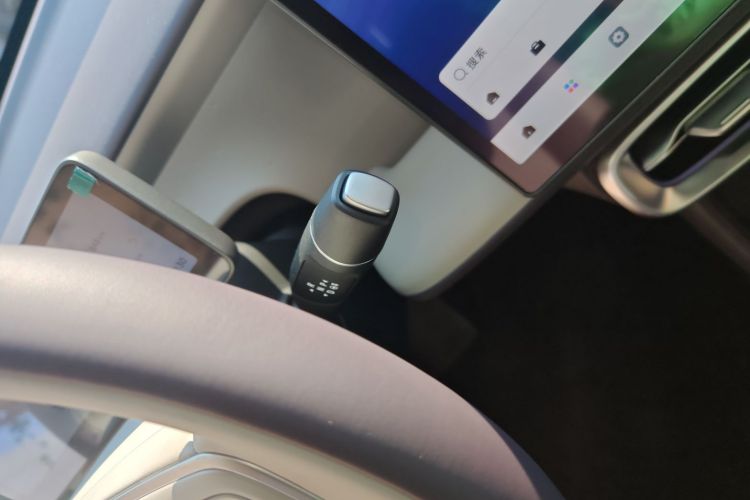 零跑汽车 零跑B10 2025款 510激光雷达版中控内饰18