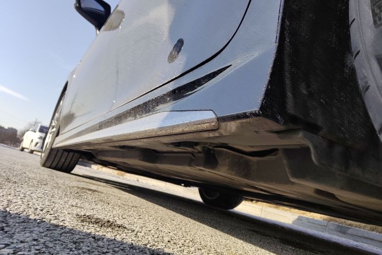 丰田 凯美瑞 2024款 双擎 2.0HXS 运动Plus版局部细节9003