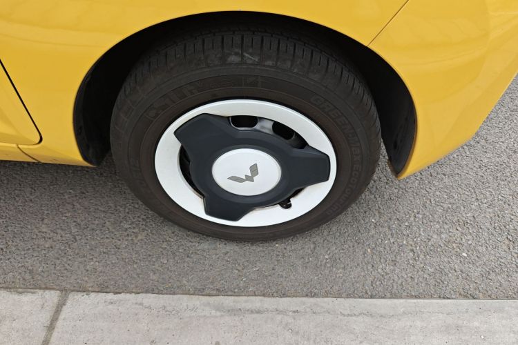 五菱汽车 宏光MINIEV 2022款 马卡龙臻享款 磷酸铁锂车身外观10