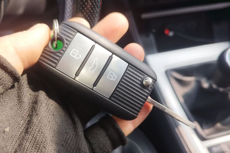 名爵 MG6 2017款 20T 手动豪华智联版 国V中控内饰11