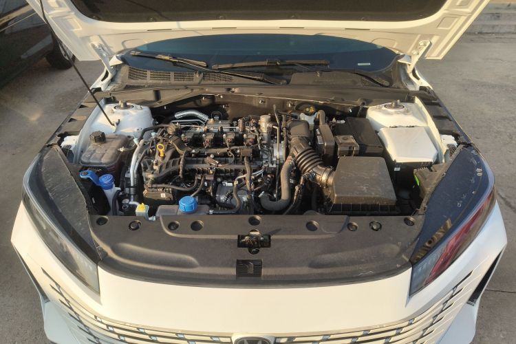 长安 逸动 2025款 蓝鲸 1.5T 500Bar旗舰型局部细节24