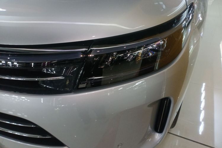 鸿蒙智行 问界M7 2024款 1.5T 智驾四驱Max版 5座局部细节36