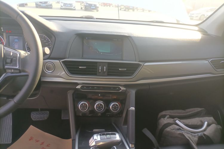 哈弗H6 2018款 红标 运动版 1.5T 自动两驱精英型局部细节16