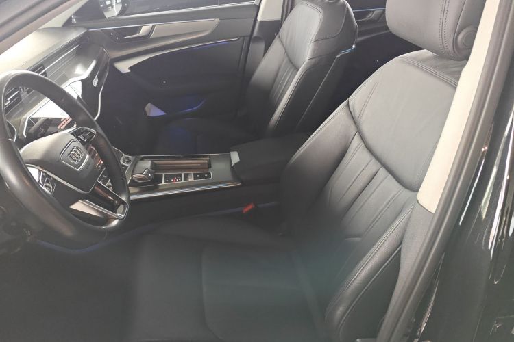 奥迪A6L 2021款 40 TFSI 豪华致雅型中控内饰19