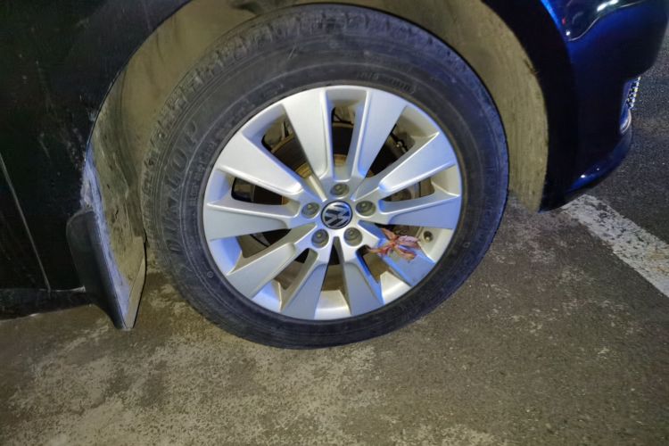 大众 朗逸 2013款 改款经典 1.6L 自动舒适版车身外观10