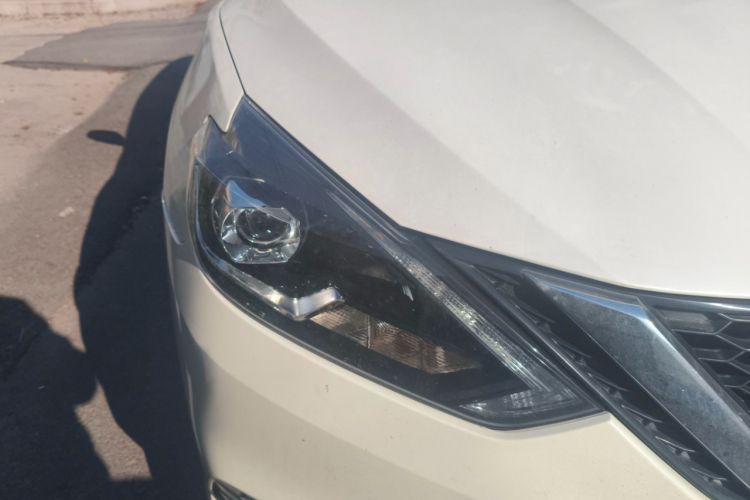 日产 轩逸 2018款 1.6XV CVT尊享版车身外观8