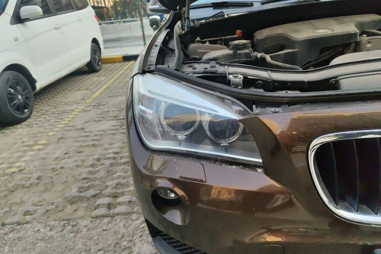 宝马X1 2015款 sDrive18i 领先晋级版车身外观8