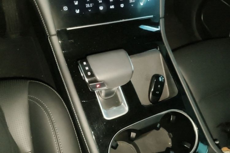 理想汽车 理想ONE 2021款 增程6座版中控内饰18