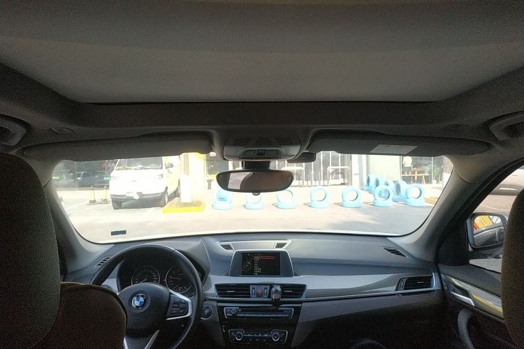 宝马X1 2016款 sDrive20Li 豪华型中控内饰22