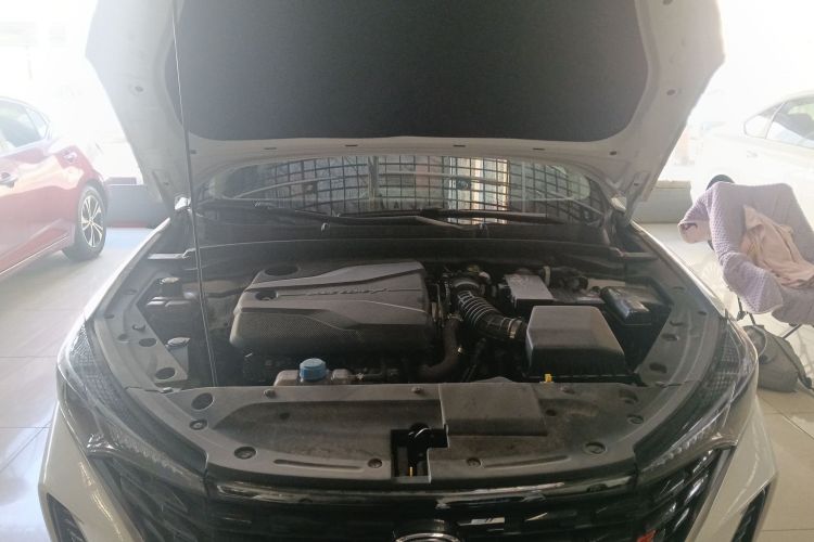 长安 逸动 2024款 PLUS 蓝鲸NE 1.4T GDI DCT高能版机舱底盘24