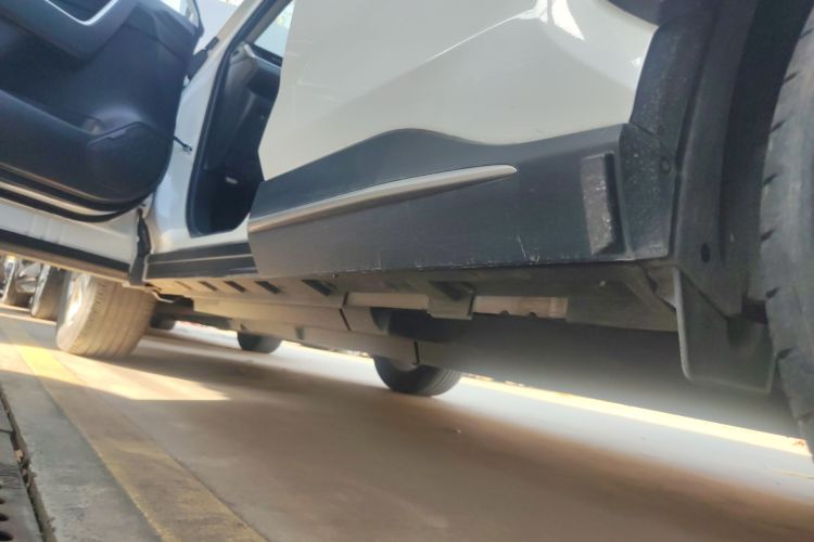 丰田 威兰达 2022款 2.0L CVT两驱豪华PLUS版局部细节9002