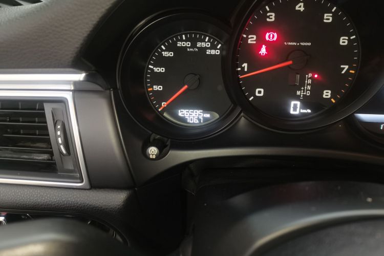 保时捷 2016款 Macan 2.0T中控内饰15