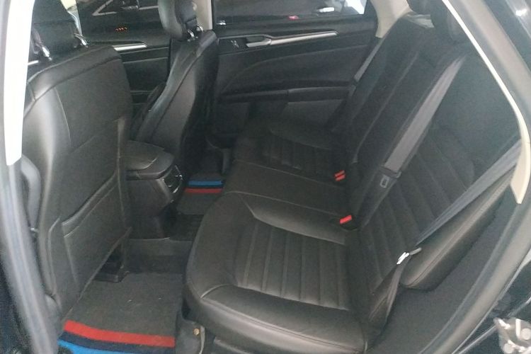 福特 蒙迪欧 2013款 1.5L GTDi180时尚型中控内饰7004