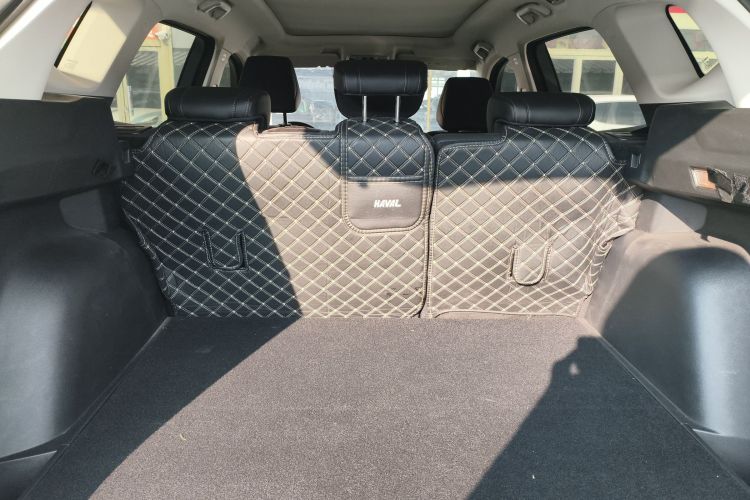 哈弗H6 2021款 国潮版 1.5T 自动冠军版机舱底盘23