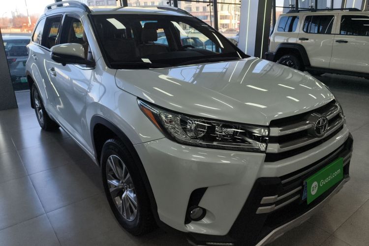 丰田 汉兰达 2021款 2.0T 两驱精英版 5座车身外观3