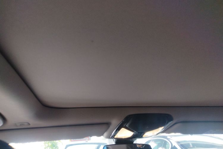 宝马3系 2024款 325Li M运动套装中控内饰22