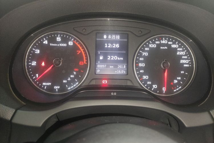 奥迪A3 2018款 30周年年型 Sportback 35 TFSI 运动型局部细节14