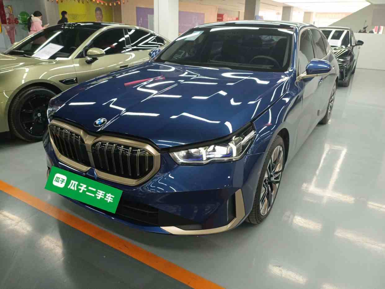 宝马5系 2024款 530Li 尊享型 豪华套装(2)
