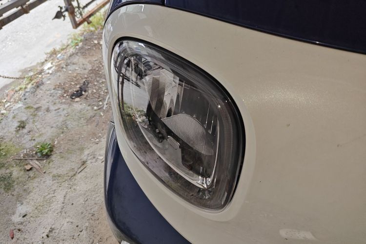 奔腾小马 2025款 222km 伶俐马车身外观8