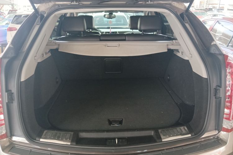 凯迪拉克SRX 2015款 3.0L 舒适型中控内饰23