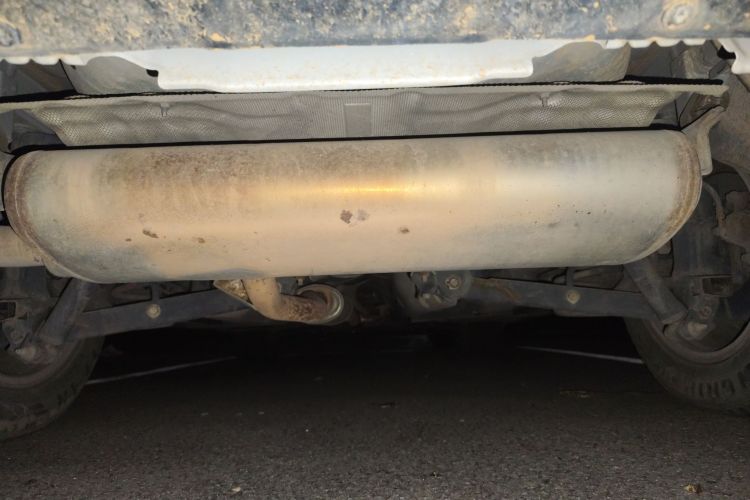 日产 奇骏 2014款 2.0L CVT智领版 2WD局部细节9009