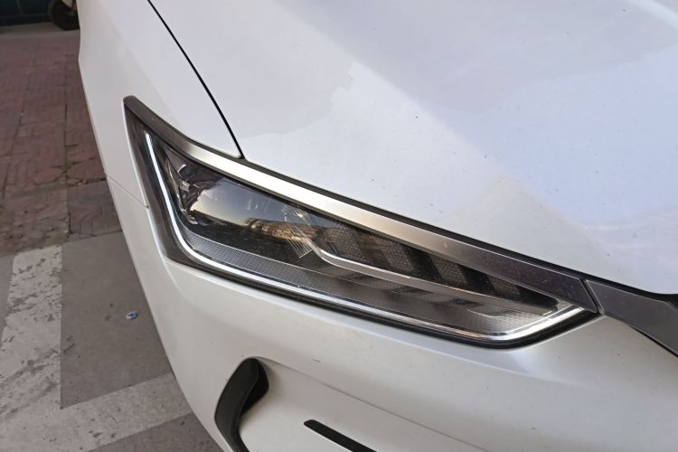 比亚迪 秦PLUS 2021款 EV 400KM 豪华型车身外观6006