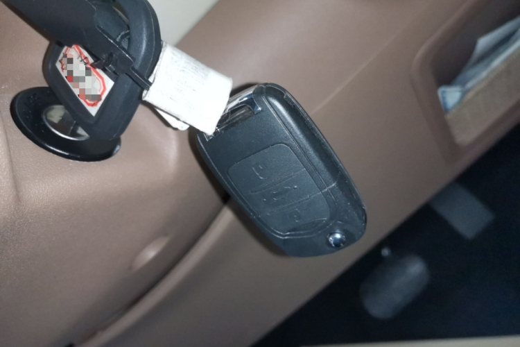 五菱汽车 宏光MINIEV 2025款 四门版 进阶款中控内饰11