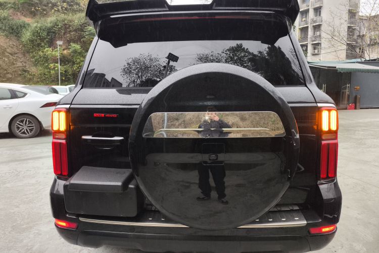 坦克500 2023款 3.0T 运动版 造境型 5座车身外观6004