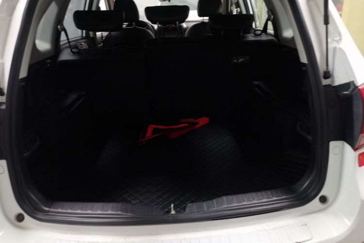 哈弗H6 2016款 升级版 1.5T 手动两驱精英型机舱底盘23