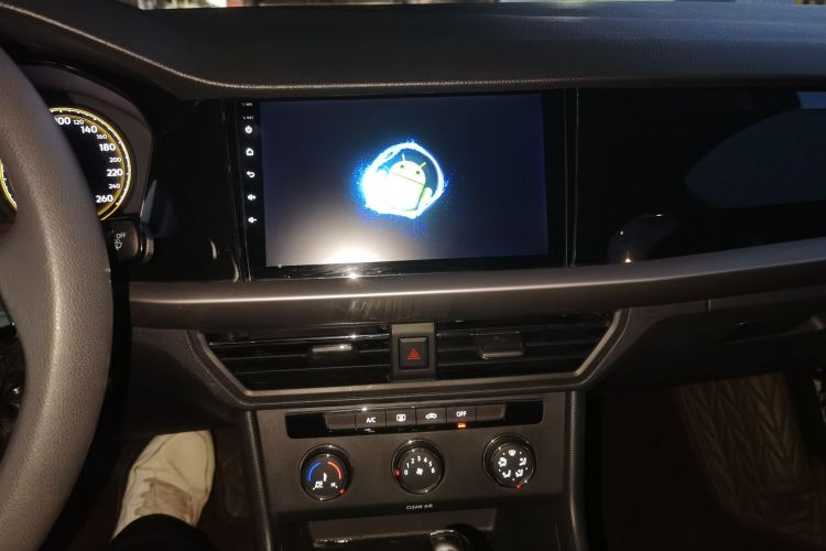 大众 朗逸 2018款 1.5L 自动舒适版 国V中控内饰16