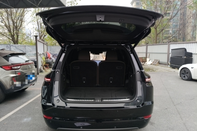 理想汽车 理想L9 2023款 Pro机舱底盘23