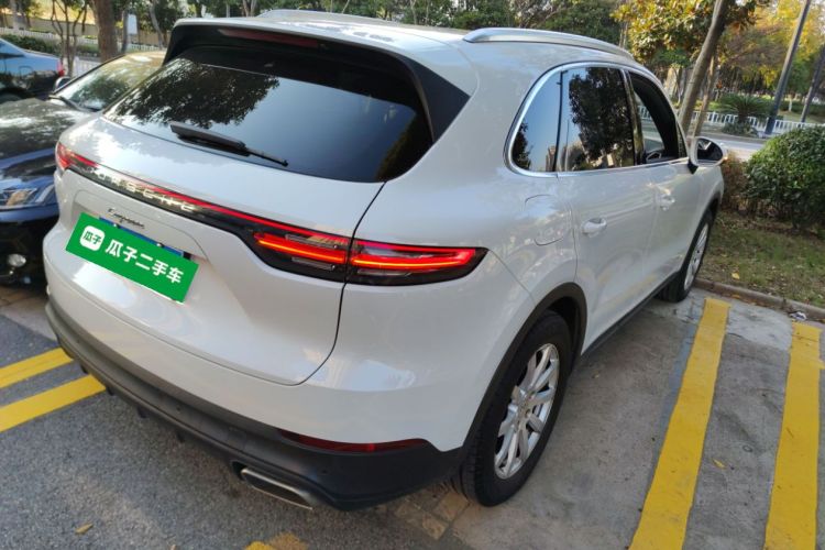 保时捷 2019款 Cayenne 3.0T车身外观6005