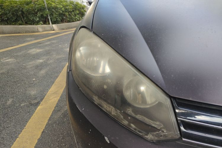 大众 高尔夫 2012款 1.6 自动时尚型车身外观8